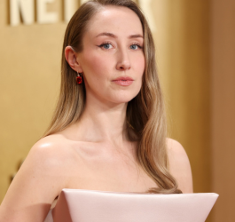 Get the look: Erin Doherty 